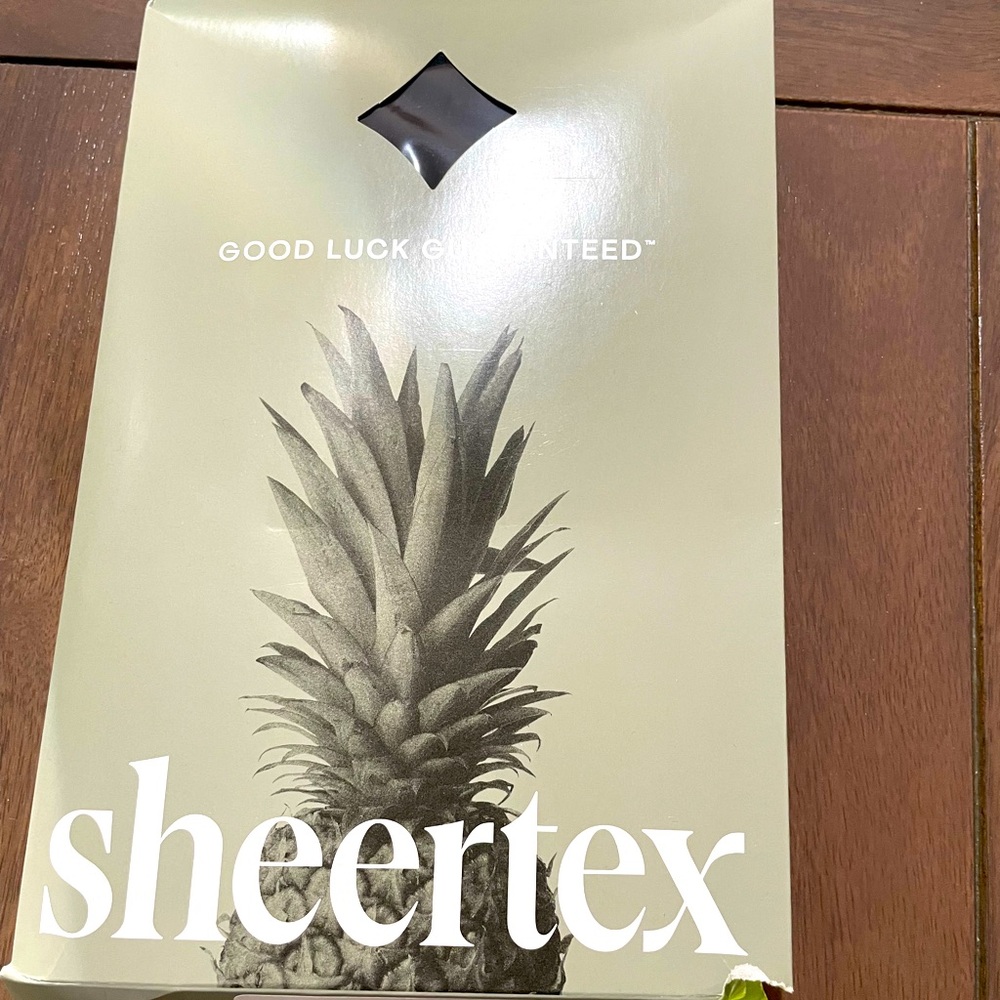 Sheertex Ribbed Sheer Black Tights